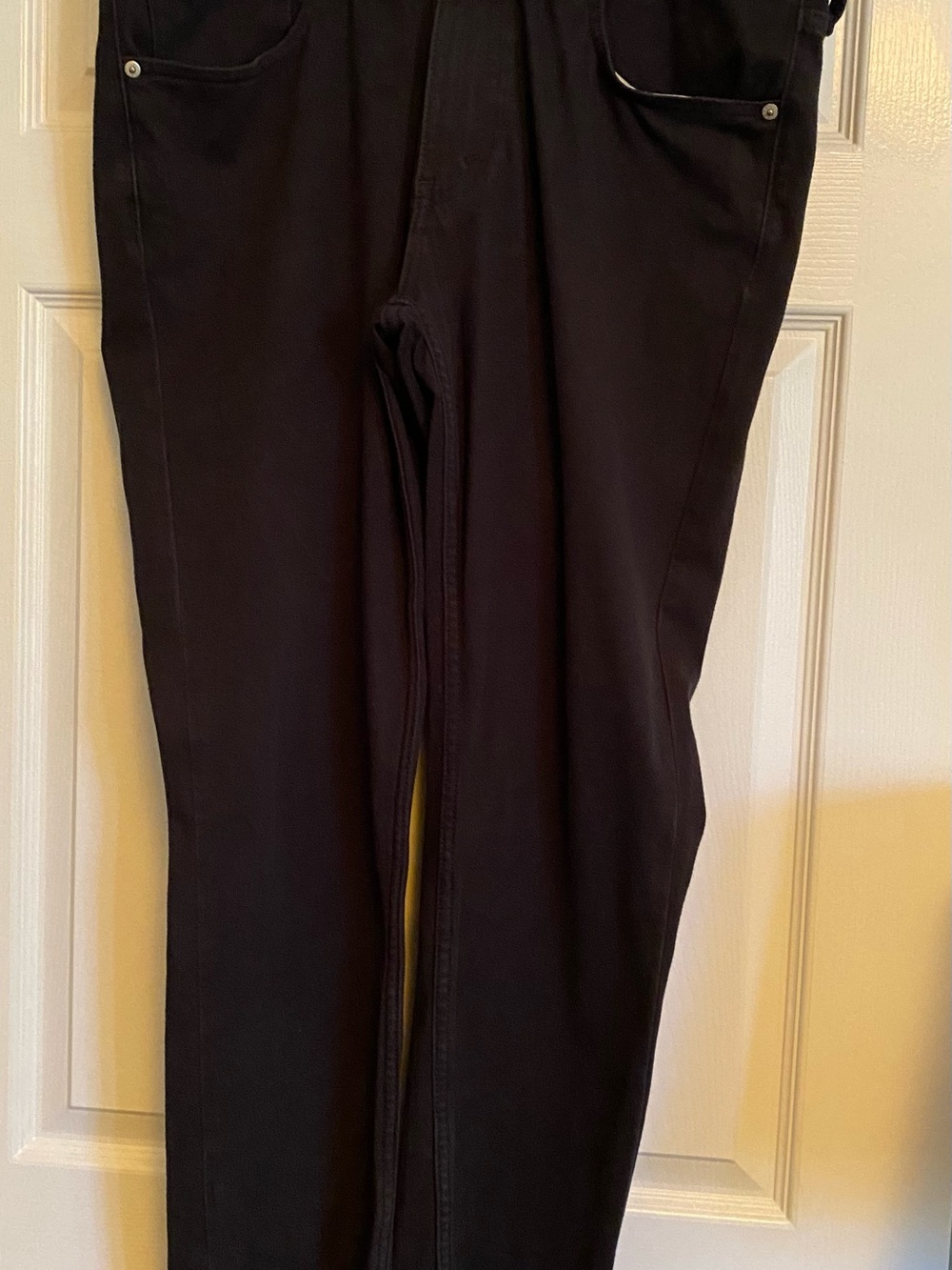Levi's Men's Black Slim Chinos